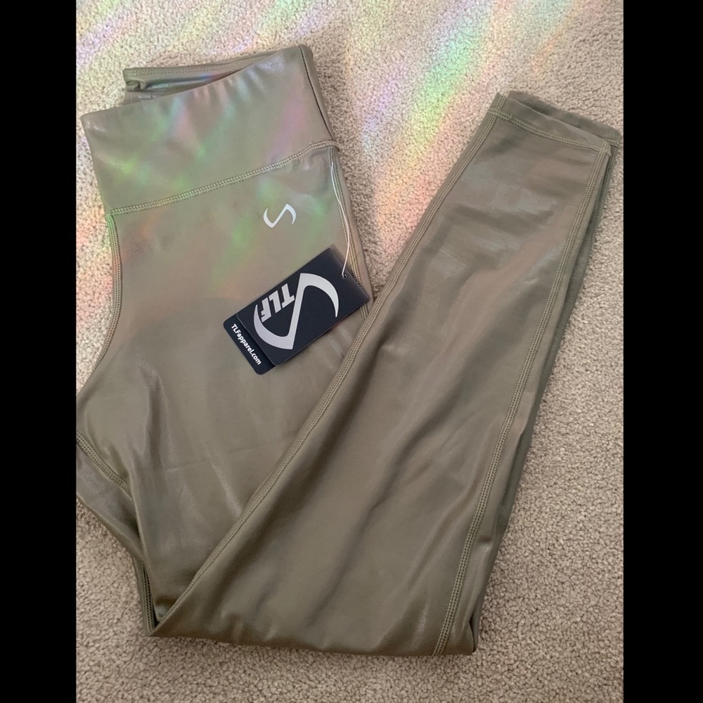 NWT TLF Arctic Leggings - Marshland Shine - Medium